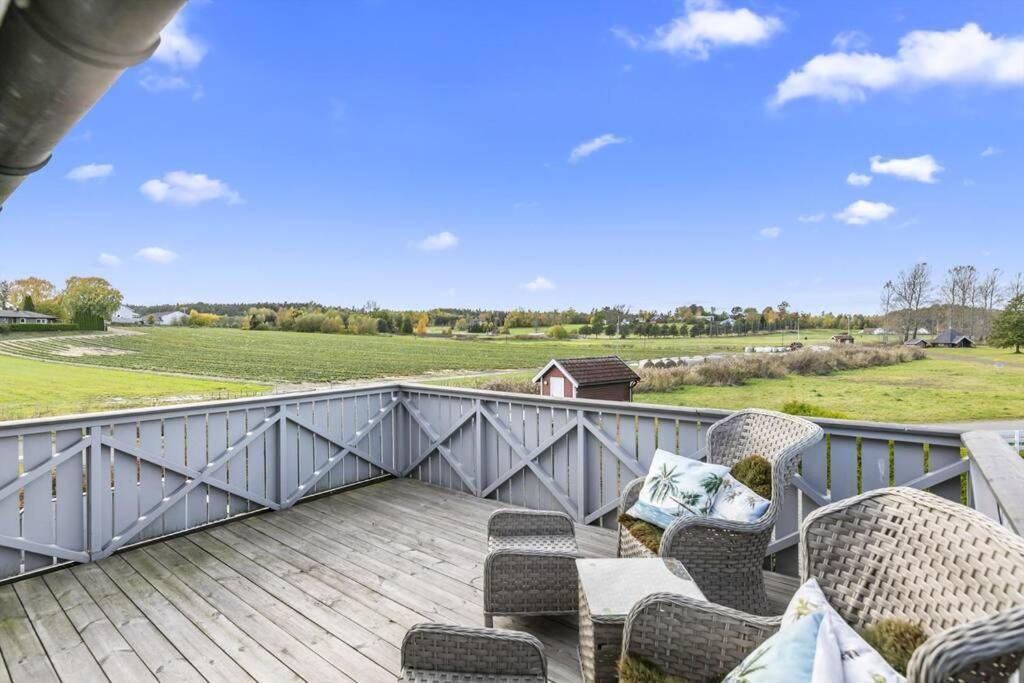Hyggelig Enebolig Pa Notteroy, Rett Ved Golfbane Villa Bagian luar foto